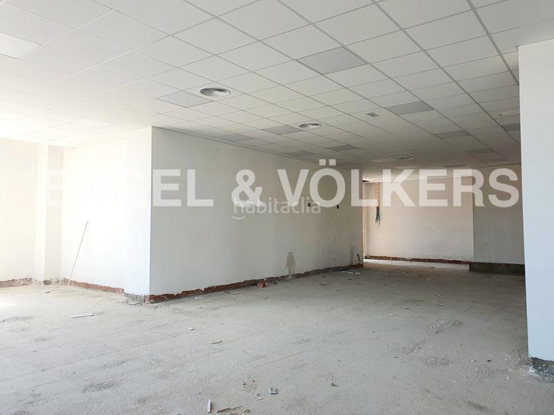 Foto 2c62f52f-b969-43e9-8b92-ce56e25f9d88. Location bureau dans Sant Josep Hospitalet de Llobregat (L´)