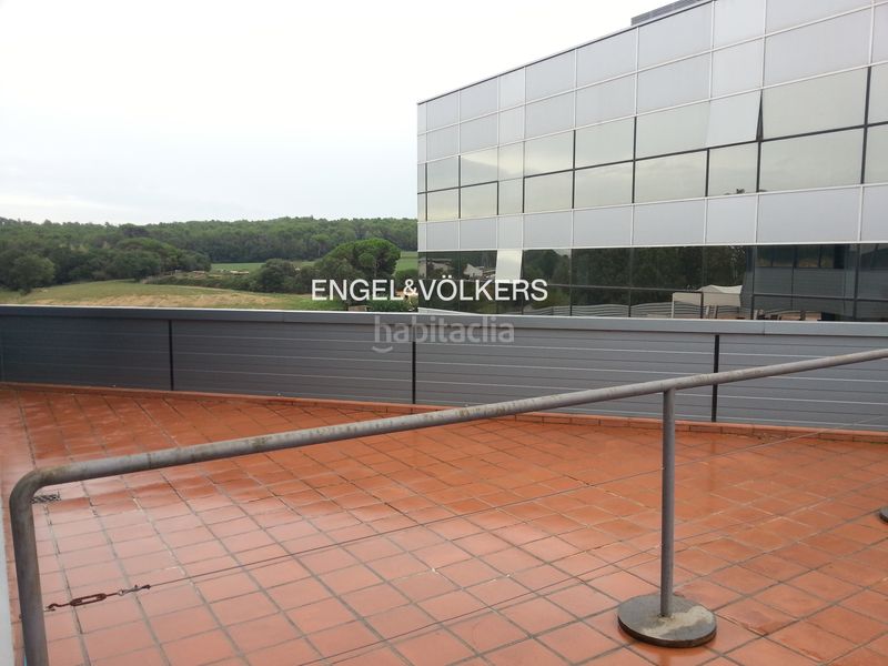 Foto 73b31380-f193-48c2-8242-e02645501570. Oficina  a la venta en edificio corpotativo. en Sant Cugat del Vallès