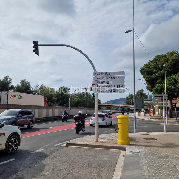 Foto b4c1f468-1158-41b8-a6c2-08a3024ba10d. Local comercial a Centre Castelldefels