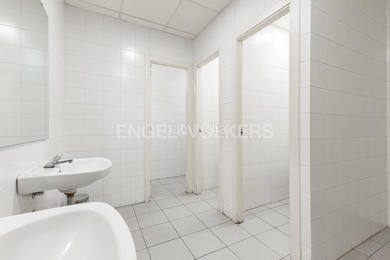 Foto 5ae04491-7d8c-4e02-b093-77dde3e325da. Alquiler oficina luminosa y moderna oficina en La Vila Olímpica del Poblenou Barcelona