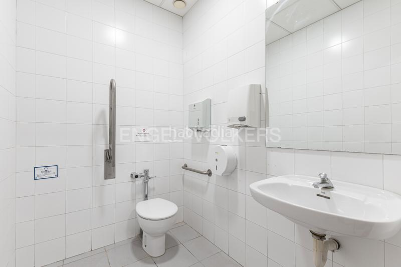 Foto 6f90cb88-d48f-4442-a4e8-08e16657e8f1. Location bureau avec parking dans La Vila Olímpica del Poblenou Barcelona