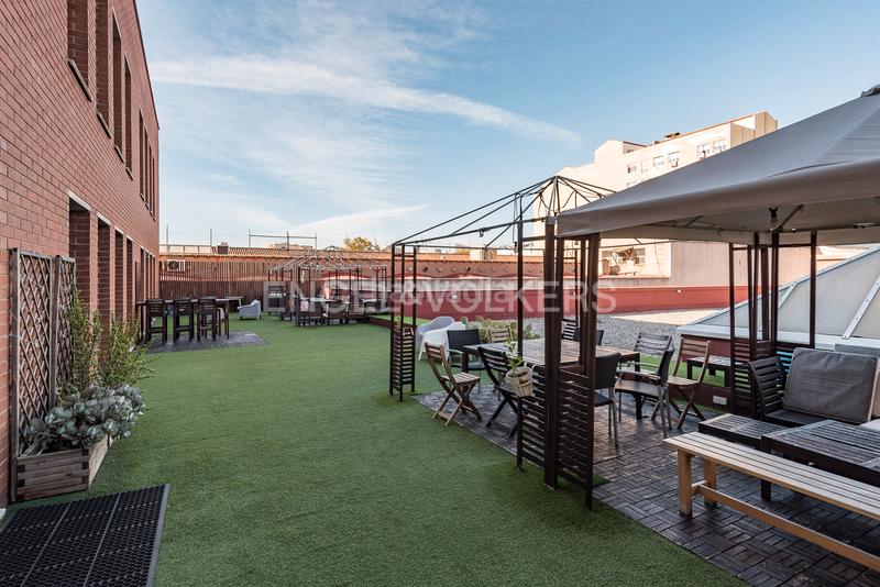 Foto 791a2cc5-f377-4264-a0bb-1af4327fab25. Location bureau avec parking dans La Vila Olímpica del Poblenou Barcelona