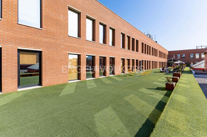 Foto b3615f8e-3ba8-4e41-afcb-345b31860fd2. Location bureau avec parking dans La Vila Olímpica del Poblenou Barcelona