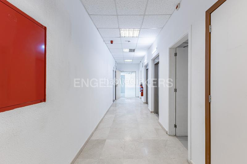 Foto 52fb63e5-605d-4c52-8f11-cdb543feab34. Miete büro mit parking in La Vila Olímpica del Poblenou Barcelona