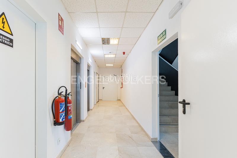 Foto 9293d832-6fc9-4780-b664-a09b403c0d3e. Miete büro mit parking in La Vila Olímpica del Poblenou Barcelona