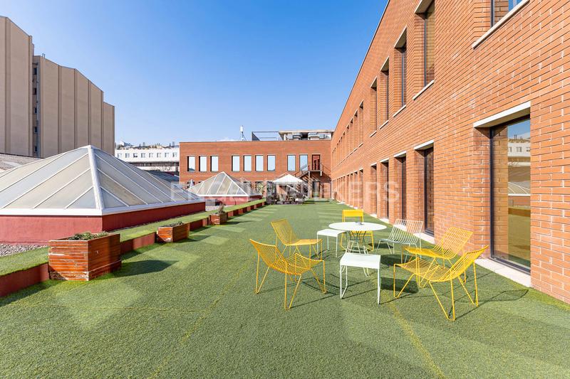 Foto 142a768d-7b49-446e-a2e7-6a8804bd1341. Rent office space with parking in La Vila Olímpica del Poblenou Barcelona