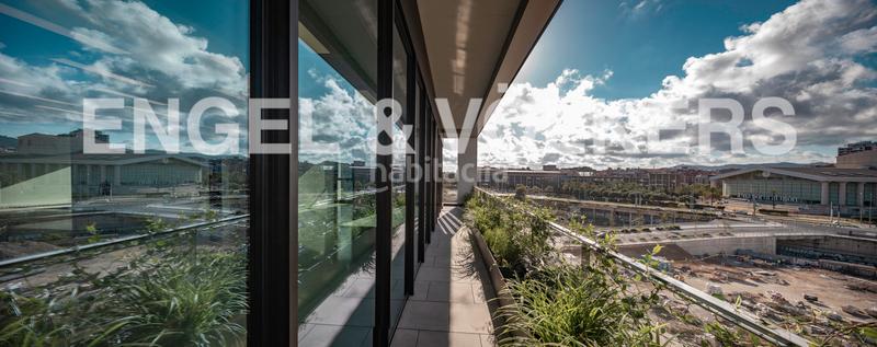 Foto 2874cfde-a72c-432f-83be-62e36bd00e9f. Rent office space with parking in El Parc i la Llacuna del Poblenou Barcelona