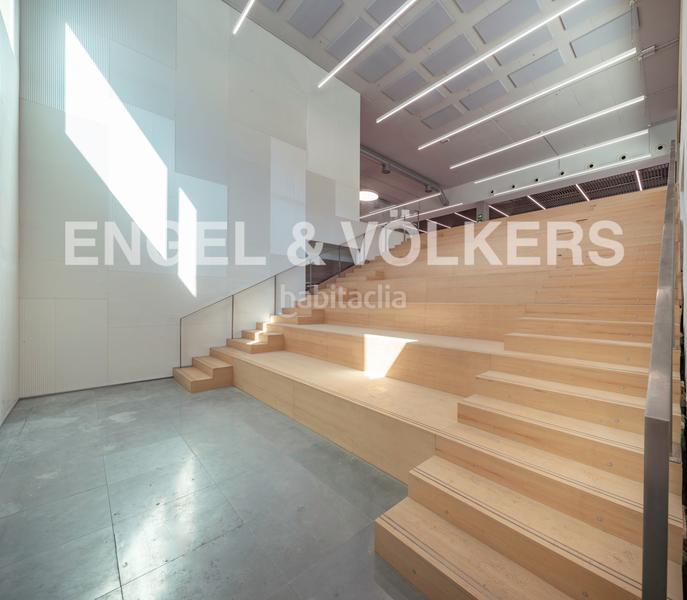 Foto 8ac5fe40-1c8a-4be4-99e3-997358a5d6fd. Rent office space with parking in El Parc i la Llacuna del Poblenou Barcelona
