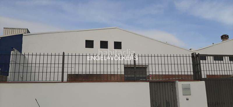 Foto 7614d586-0922-4a76-9846-e4f7a4cbb39e. Alquiler local comercial nave comercial en alquiler. en Barberà del Vallès