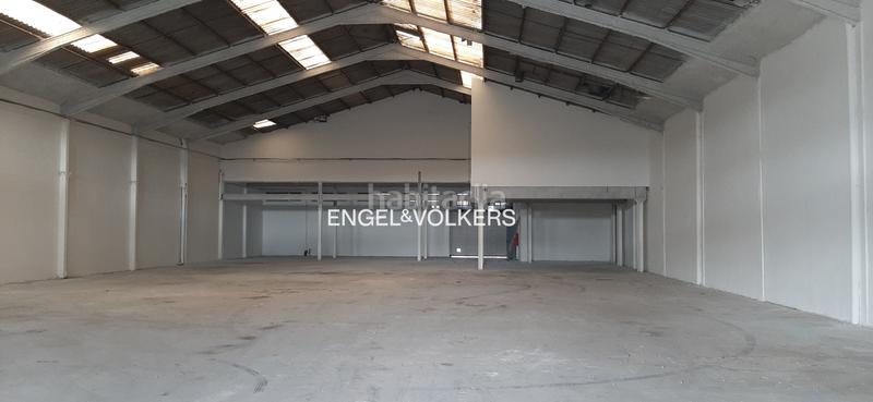 Foto 477cc09f-00f3-48fa-8f2a-98522a6683b2. Alquiler local comercial nave comercial en alquiler. en Barberà del Vallès