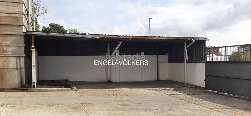 Foto f88dd16c-89c4-40e7-b518-e2d52304366b. Lloguer local comercial a Centre-Eixample-Can Llobet Barberà del Vallès