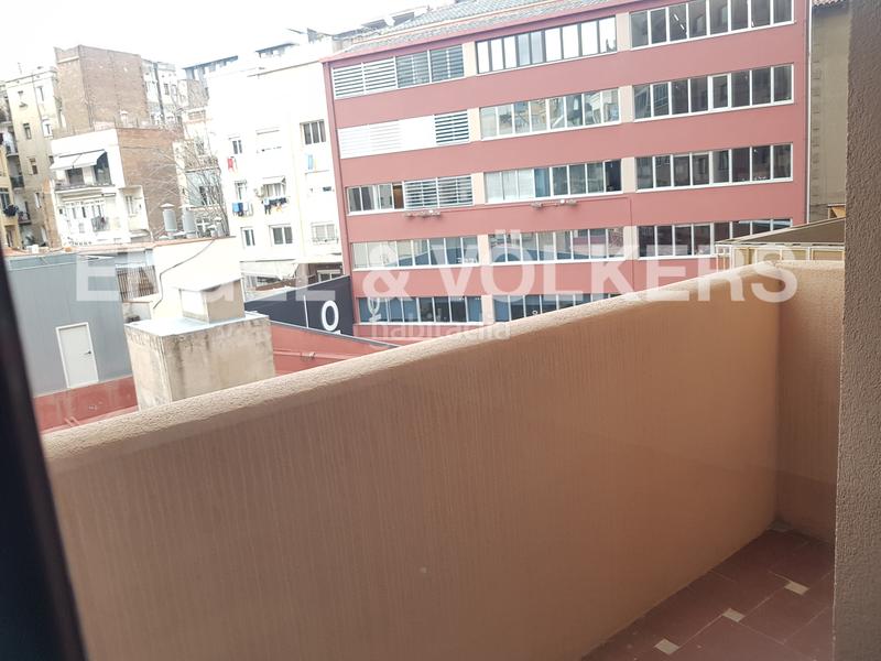 Foto ea78cf6d-cd07-44a8-8599-8bac36d1730c. Location bureau dans Vila de Gràcia Barcelona