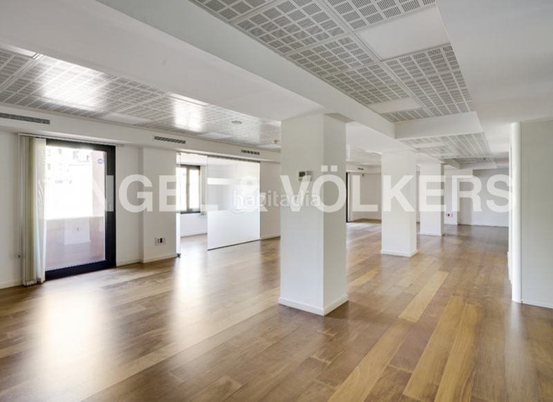 Foto a65cfca6-cb52-4ee4-95a7-a054ba5e6e55. Miete büro in Vila de Gràcia Barcelona
