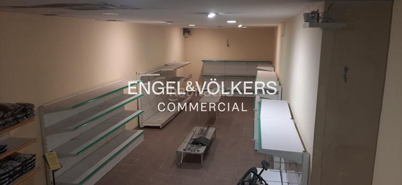 Foto ec361e81-1698-4451-80ea-d0a54817ef7f. Local comercial  en venta frente al mercat central en Sabadell