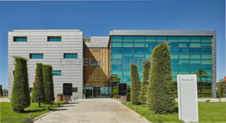Alquiler Oficina en Zona Industrial. Edificio corporativo en alquiler