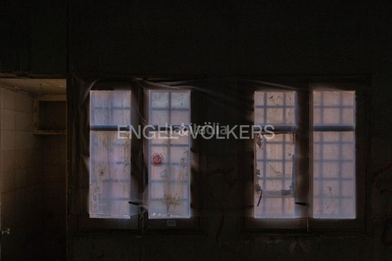 Foto 076df5e7-6de0-4079-a367-5a619f3c483e. Local comercial oportunidad para inversores en sants en Barcelona