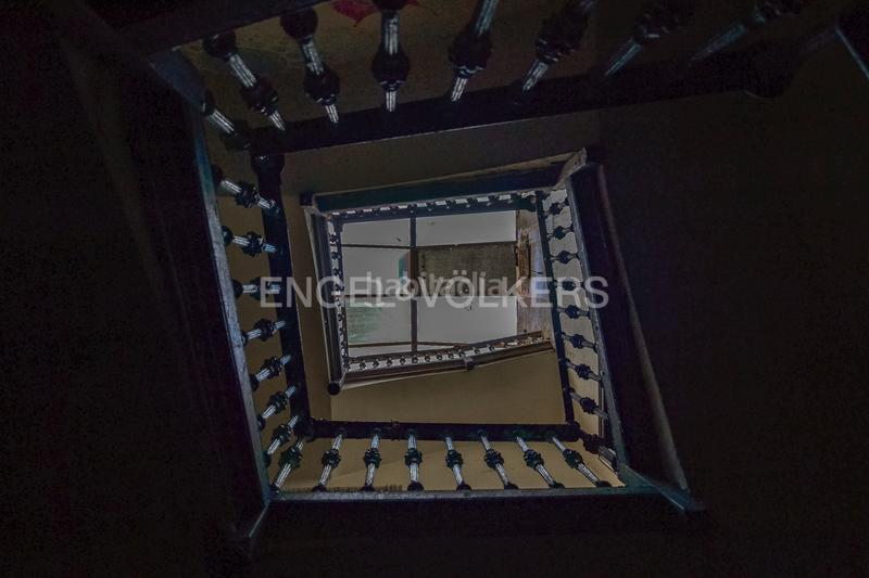 Foto 2b6ac88c-c7bb-4cde-b0cc-e9d044315dc8. Local comercial oportunidad para inversores en sants en Barcelona