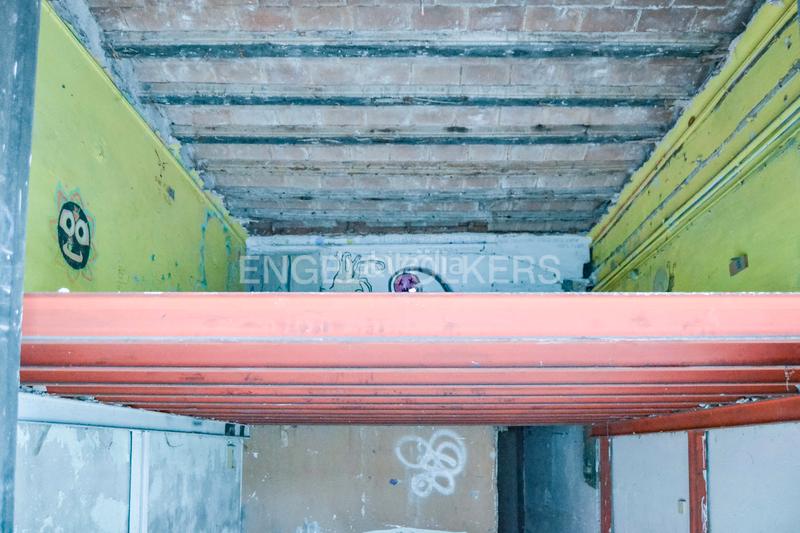 Foto 2c6f3129-63fc-45d8-9800-921a5f44c27e. Local comercial oportunidad para inversores en sants en Barcelona