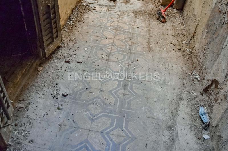 Foto 7fc00f58-401b-4420-9098-14b0964b941d. Local comercial oportunidad para inversores en sants en Barcelona