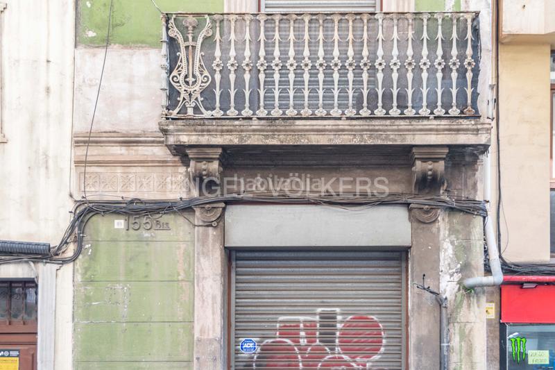 Foto a2e78122-f503-49d1-af32-f74ad5ffcc63. Local comercial oportunidad para inversores en sants en Barcelona