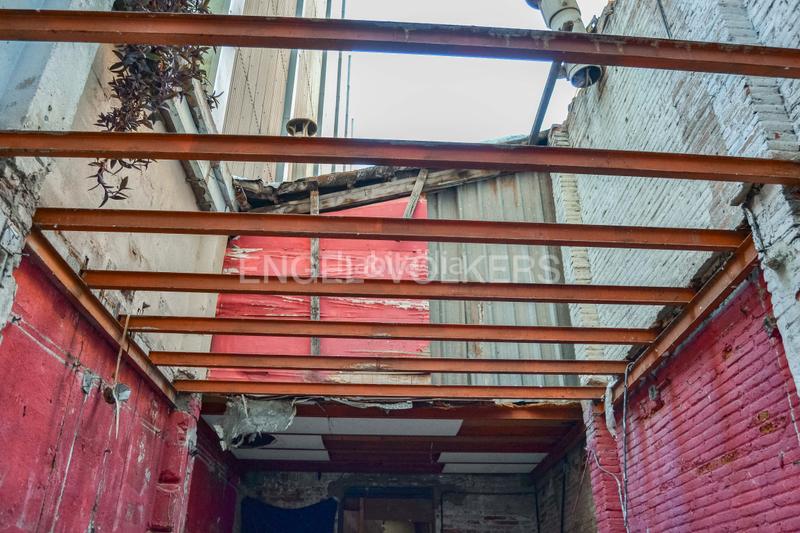 Foto ac90ad60-7677-4bdd-9d9c-505eb36f1719. Local comercial oportunidad para inversores en sants en Barcelona