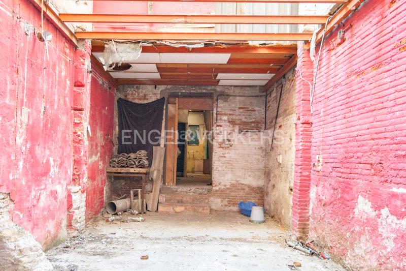 Foto cfb43238-4586-49f0-88dd-7565001aed51. Local comercial oportunidad para inversores en sants en Barcelona