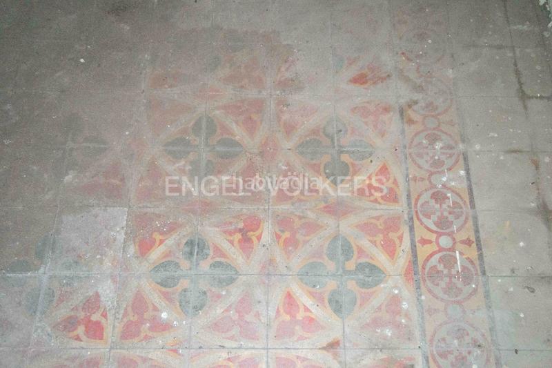 Foto fe771c15-95f4-4cac-aa14-22d8f83d401a. Local comercial oportunidad para inversores en sants en Barcelona