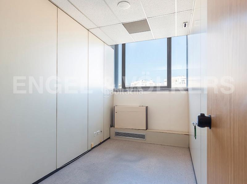 Foto 4a12a592-5417-41c7-9f2c-1ea88930afd8. Affitto ufficio in Centre Sabadell