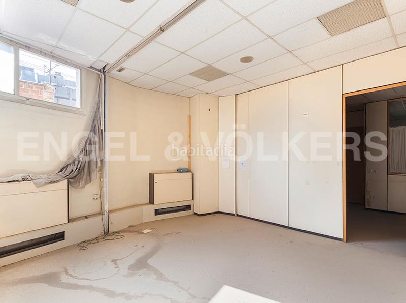 Foto 9a347a83-1626-4ab7-8e4a-fff2d9383410. Alquiler oficina  en alquiler en Centre Sabadell