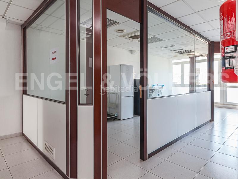 Foto 467a0f92-37a5-4700-ba57-142633680656. Affitto ufficio in Sant Andreu de Palomar Barcelona