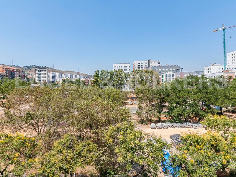 Foto 578cb44a-b180-44b2-8ef1-ca0ce58bd8ce. Location bureau dans Sant Andreu de Palomar Barcelona