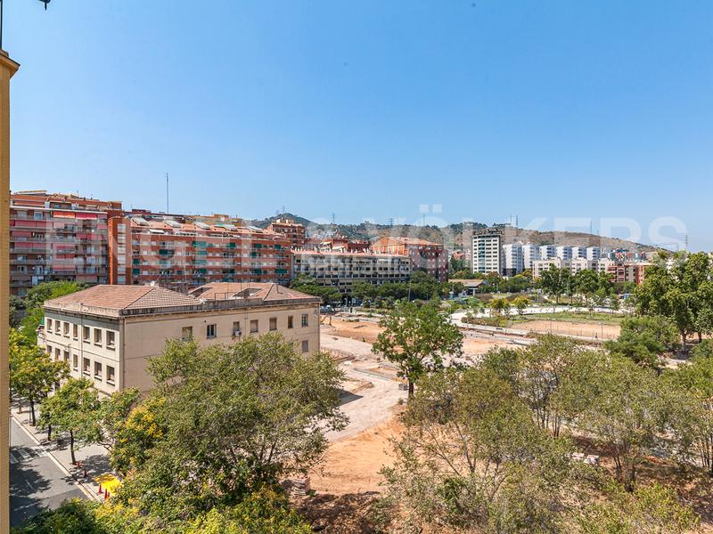 Foto 9030e3c9-cadf-4788-bb6f-dded80f1ca26. Location bureau dans Sant Andreu de Palomar Barcelona