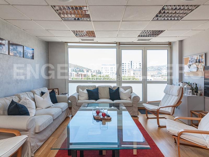 Foto 80943ec6-8c10-4bd2-a716-c02de09c700f. Miete büro in Sant Andreu de Palomar Barcelona