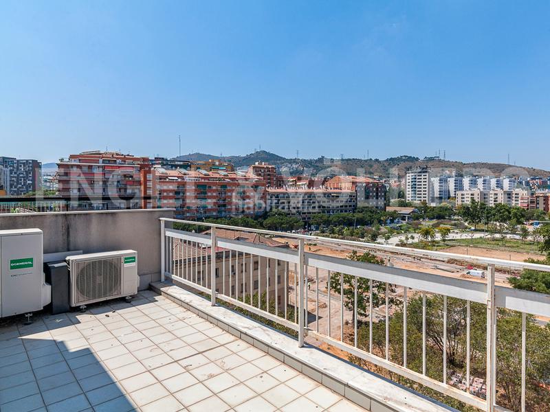 Foto 81222bb8-162a-46fd-b56e-c50fd0b4b54e. Miete büro in Sant Andreu de Palomar Barcelona