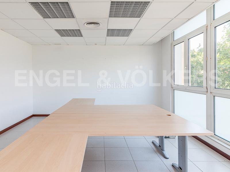Foto c3892f4c-65e7-4e43-bf25-c19f07b695c0. Miete büro in Sant Andreu de Palomar Barcelona