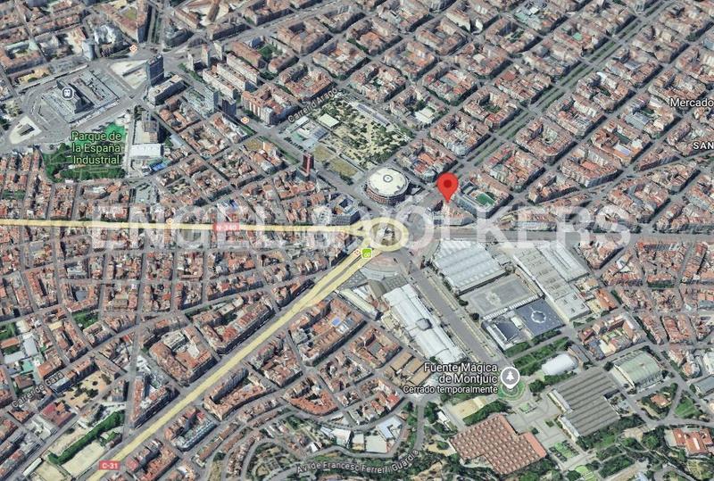 Foto b9009938-efc3-42c1-934c-a6b3c7f94d56. Locale commerciale in Sant Antoni Barcelona