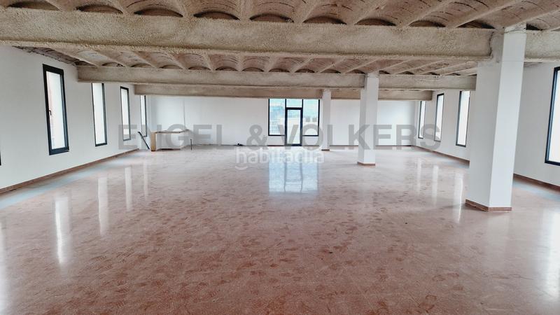 Foto 978d73d6-d8fd-4b50-be59-aa047358d4ba. Miete büro in La Marina del Prat Vermell Barcelona
