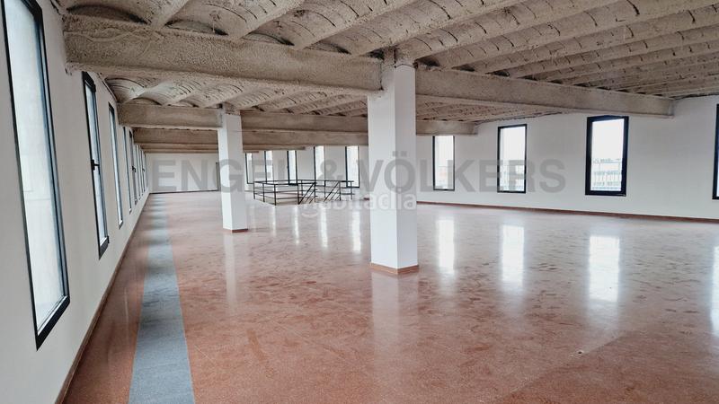 Foto 9961b661-f0d8-4194-b9a1-326b33049624. Miete büro in La Marina del Prat Vermell Barcelona