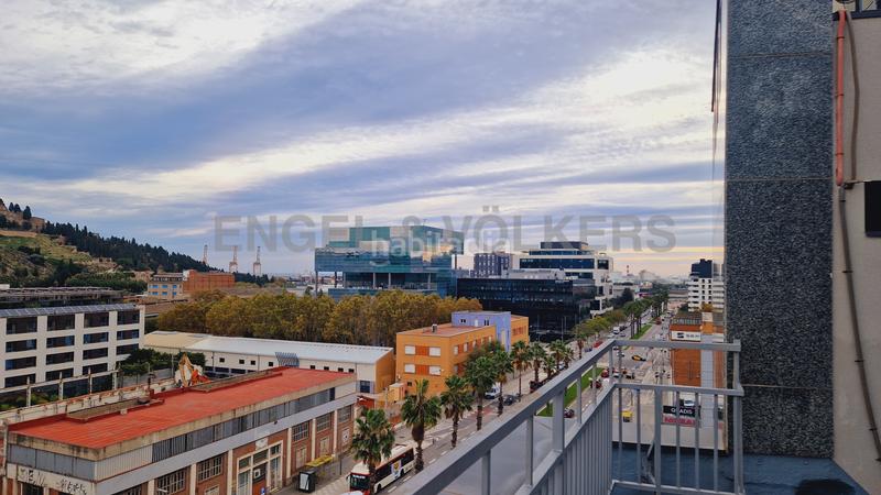 Foto 35a210ed-7a20-43c6-a502-0d50e2bcf35f. Rent office space in La Marina del Prat Vermell Barcelona