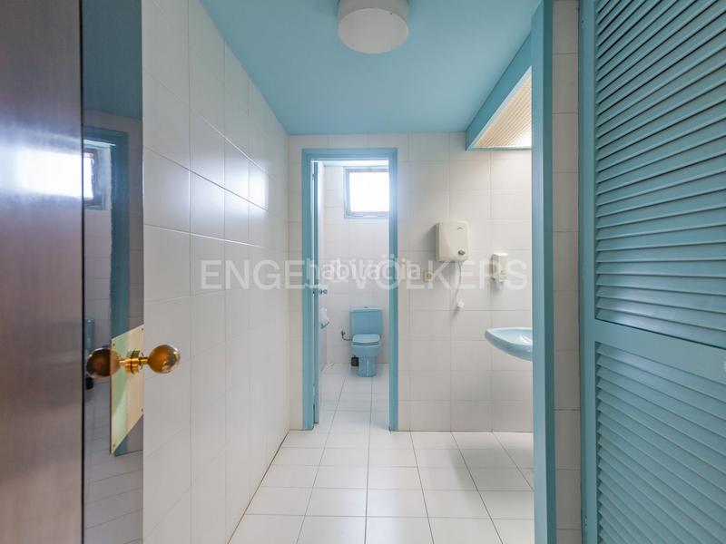 Foto a79b19a1-2994-4d08-8203-98052cc746ff. Location bureau avec parking dans Poble Sec Sant Quirze del Vallès