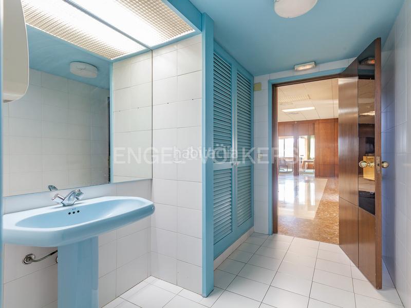 Foto 2df95407-43e9-4578-a931-1f1bf41be7cb. Miete büro mit parking in Poble Sec Sant Quirze del Vallès