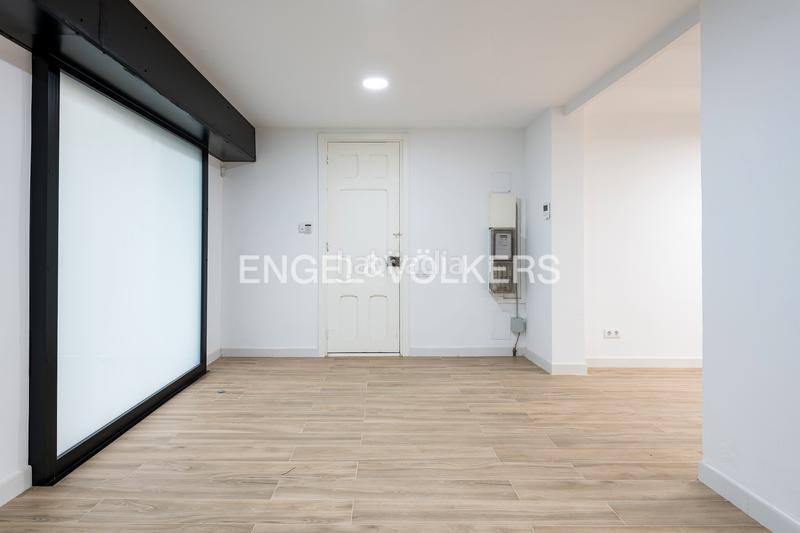 Foto 0c377089-5d03-48c3-a3dd-c171b71c88d9. Locale commerciale in Sant Antoni Barcelona