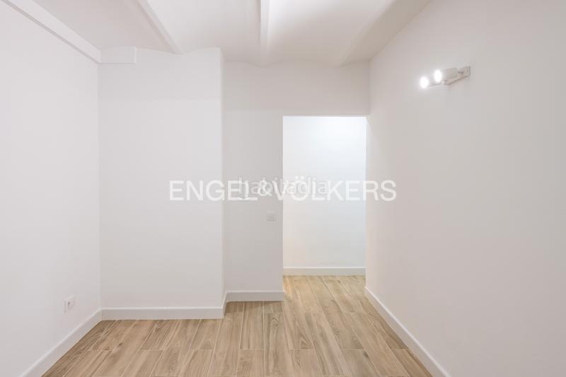 Foto 9b46ef47-aa98-436d-b6f9-e130b064098f. Locale commerciale in Sant Antoni Barcelona