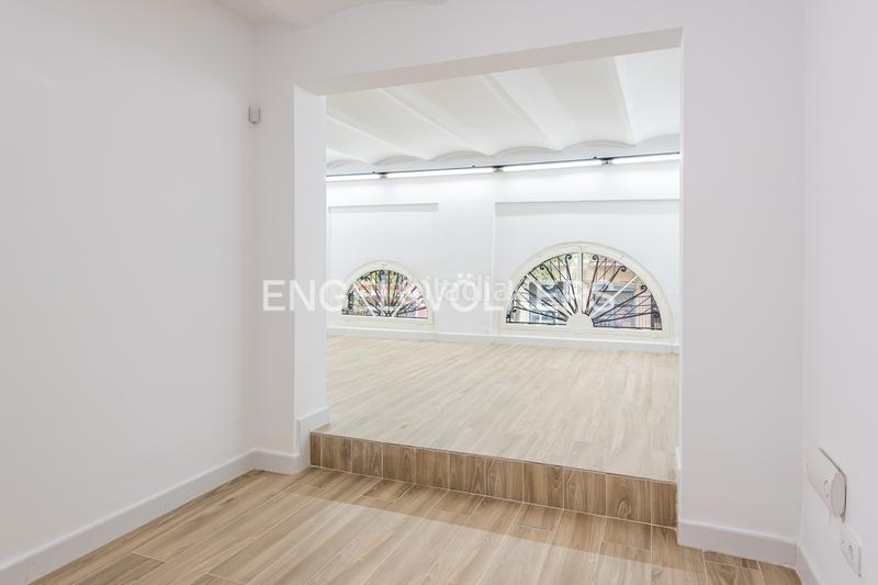 Foto a40bd438-8426-46f2-8fcd-7e7ab4f36dc8. Locale commerciale in Sant Antoni Barcelona