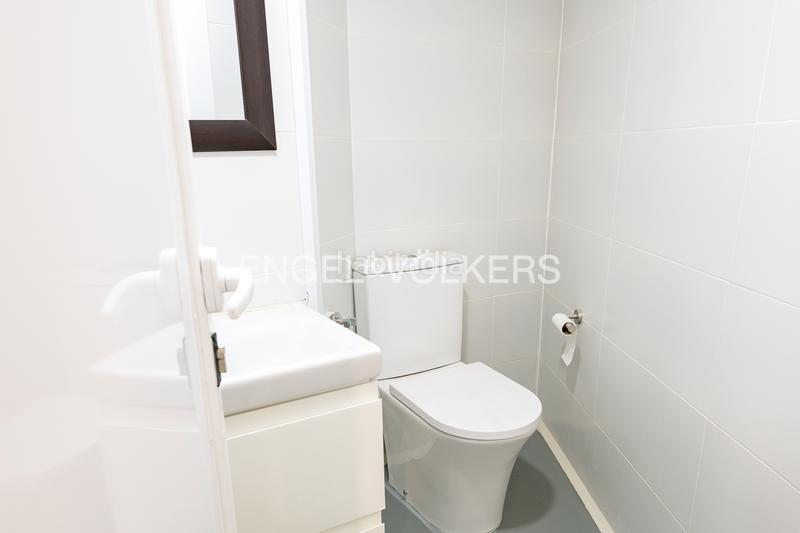 Foto a81b720f-b6ff-4404-b369-2ce80d2bb207. Locale commerciale in Sant Antoni Barcelona