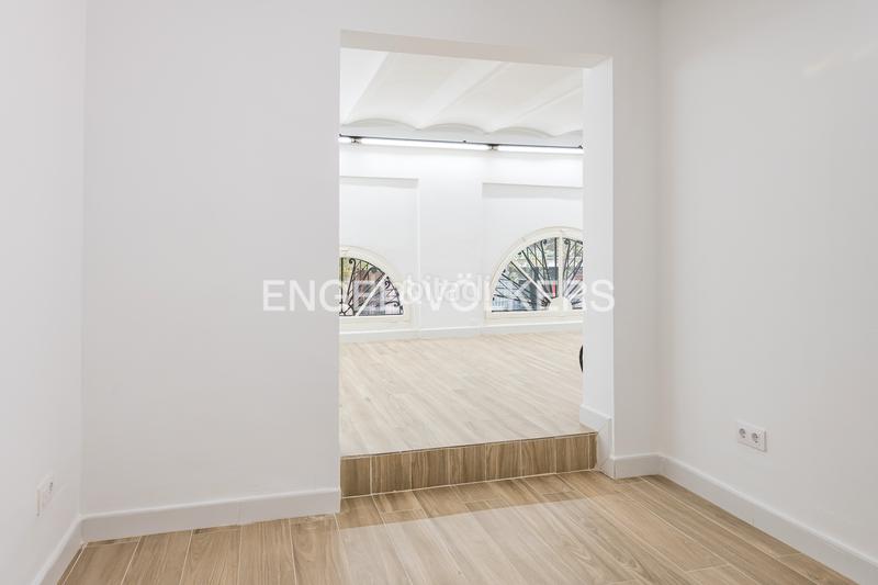 Foto 0a80163f-e226-4fe8-a371-5e14a9e0ed39. Miete geschäftsraum in Sant Antoni Barcelona