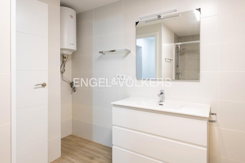 Foto 6c98ecd8-e41b-4e67-8ba5-d339f148d4a0. Miete geschäftsraum in Sant Antoni Barcelona