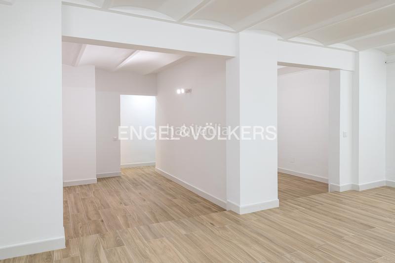 Foto f2c08227-111d-42cf-ba66-a2846d9a8f76. Miete geschäftsraum in Sant Antoni Barcelona