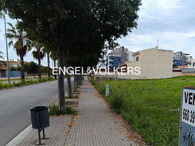 Foto 037259a1-62d1-4173-a1ed-72476a3b9628. Terreno residenziale in La Collada-Sis Camins Vilanova i la Geltrú