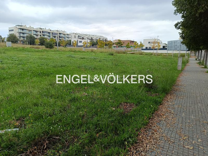 Foto eb3c3e5f-a6b2-4981-8e9a-a0023317b21e. Terreno residenziale in La Collada-Sis Camins Vilanova i la Geltrú